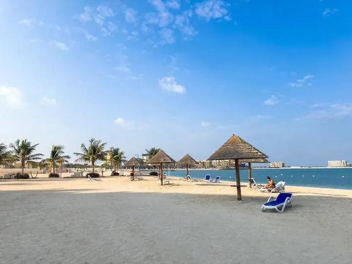 Apartment On The Beach! For You And Your Family Ras al-Khaimah 0*,