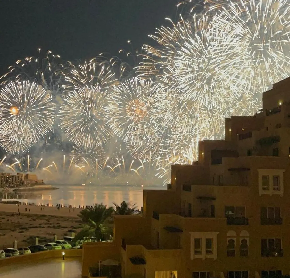 Apartment On The Beach! For You And Your Family Ras al-Khaimah