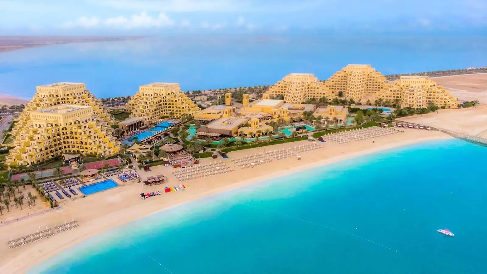 Apartment On The Beach! For You And Your Family Ras al-Khaimah